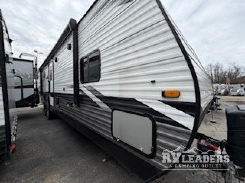 Used 2022 Jayco Jay Flight 33RBTS available in Adamsburg, Pennsylvania