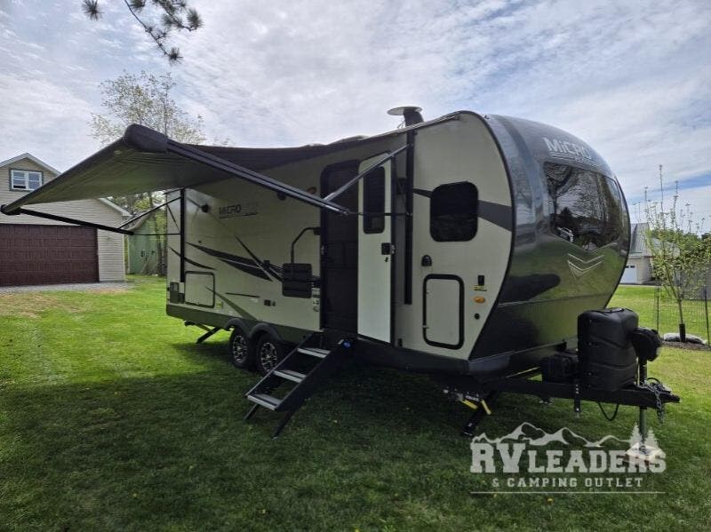 Used 2022 Forest River Flagstaff Micro Lite 25FKS available in Adamsburg, Pennsylvania