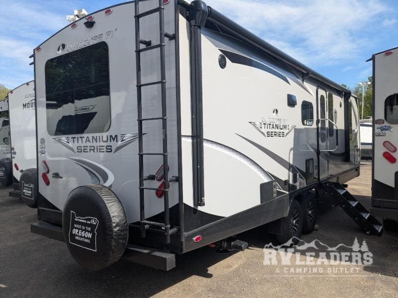 Titanium Rv 2026 Outdoors RV Timber Ridge Titanium Series 28RES RV for Sale in ...