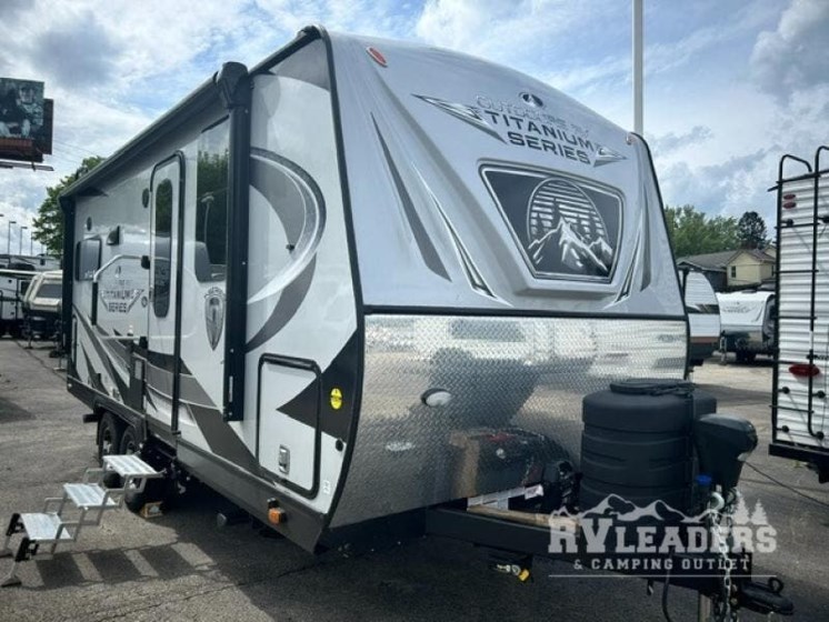 Titanium Rv 2026 Outdoors RV Creek Side Titanium Series 19MKS RV for Sale in ...
