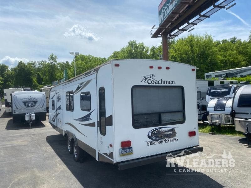 Used 2012 Coachmen Freedom Express 297RLDS available in Adamsburg, Pennsylvania