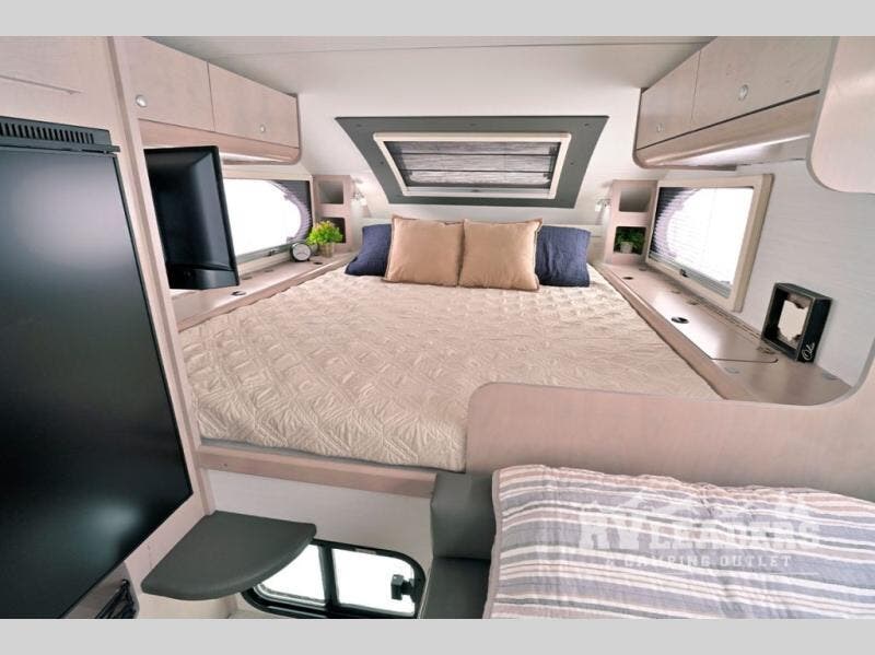 New 2027 NuCamp Cirrus 820 available in Adamsburg, Pennsylvania