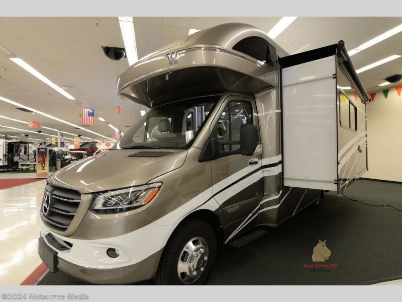 2022 Winnebago Navion 24D RV for Sale in Gilroy, CA 95020 T1516