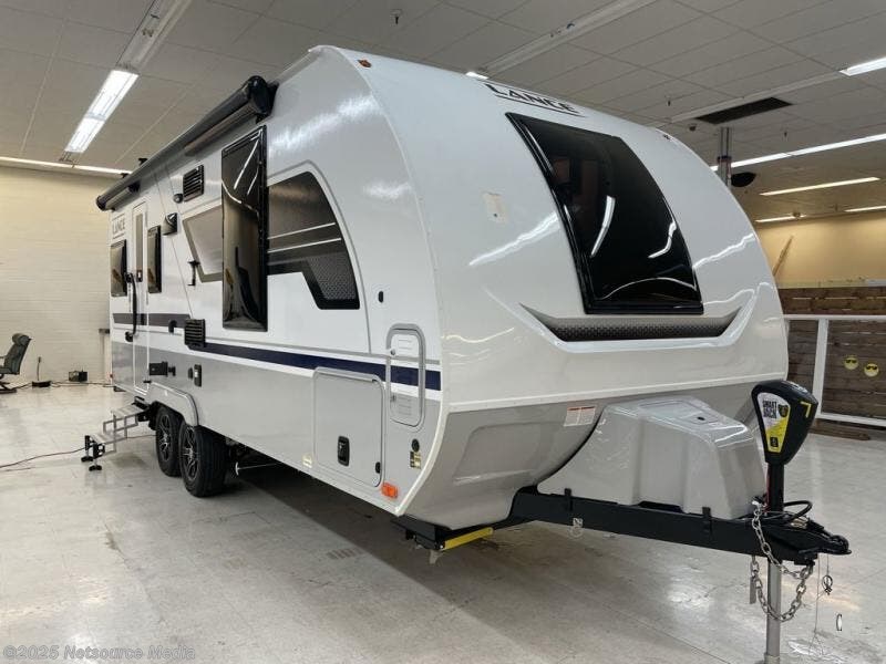 2023 Lance 2075 Lance Travel Trailers RV for Sale in Gilroy, CA 95020