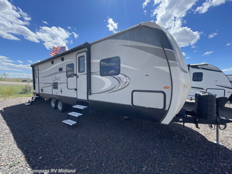 Used 2018 Keystone Cougar X-Lite 29BHS available in Midland, Michigan