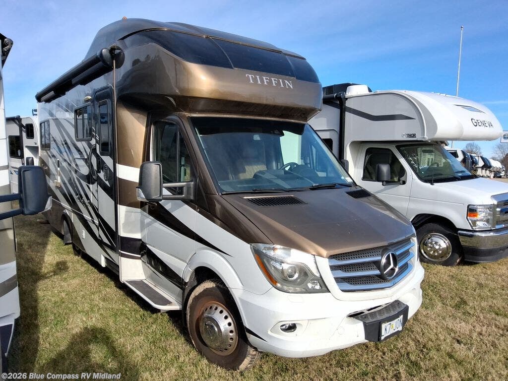 2018 Tiffin Wayfarer 24B - Used Class C For Sale by Blue Compass RV Midland in Midland, Michigan