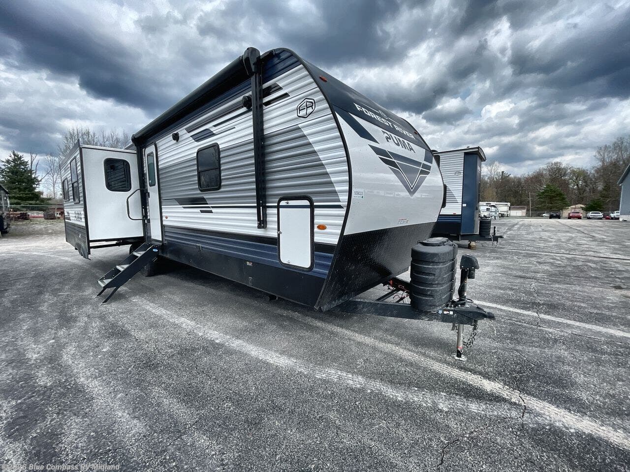 2026 Puma 31RLQS by Forest River from Blue Compass RV Midland in Midland, Michigan