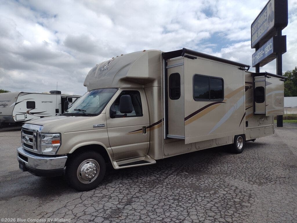 2017 Viper 29V by Nexus from Blue Compass RV Midland in Midland, Michigan