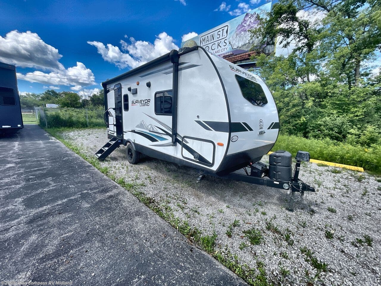2023 Surveyor Legend 19RBLE by Forest River from Blue Compass RV Midland in Midland, Michigan