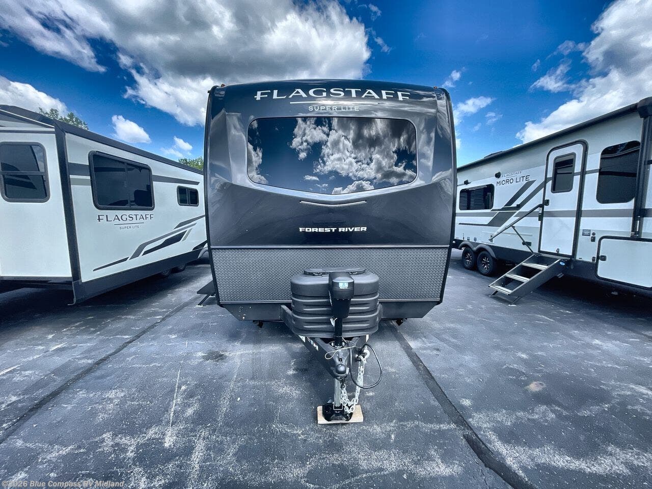 2027 Flagstaff Super Lite 26SRD by Forest River from Blue Compass RV Midland in Midland, Michigan