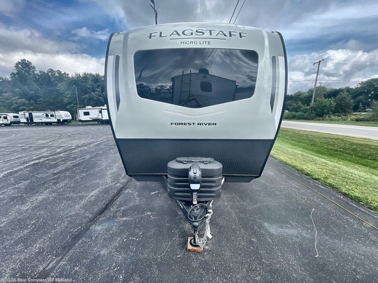 2027 Flagstaff Micro Lite 25SRB by Forest River from Blue Compass RV Midland in Midland, Michigan