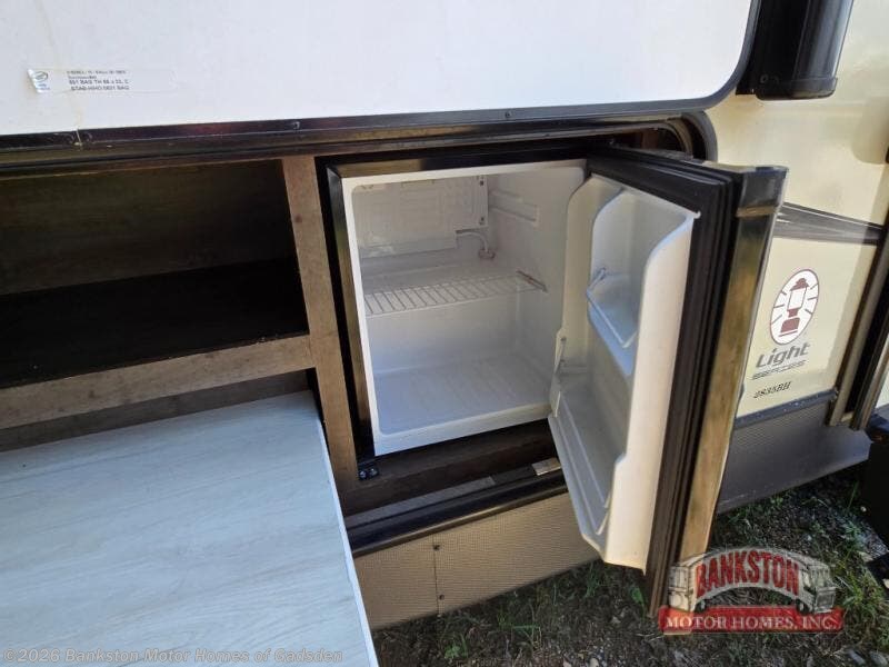 Used 2019 Coleman Light 2835BH available in Attalla, Alabama