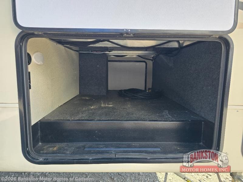 2019 Wildcat 31BH by Forest River from Bankston Motor Homes of Gadsden in Attalla, Alabama