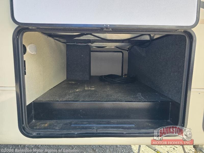 2019 Wildcat 31BH by Forest River from Bankston Motor Homes of Gadsden in Attalla, Alabama