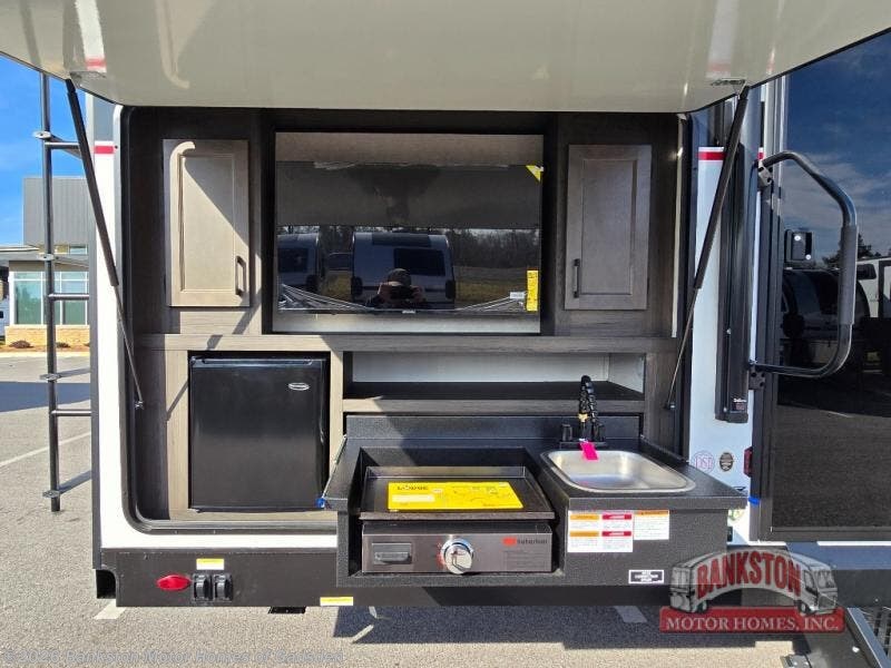 New 2026 Venture RV Stratus SR261VRB available in Attalla, Alabama