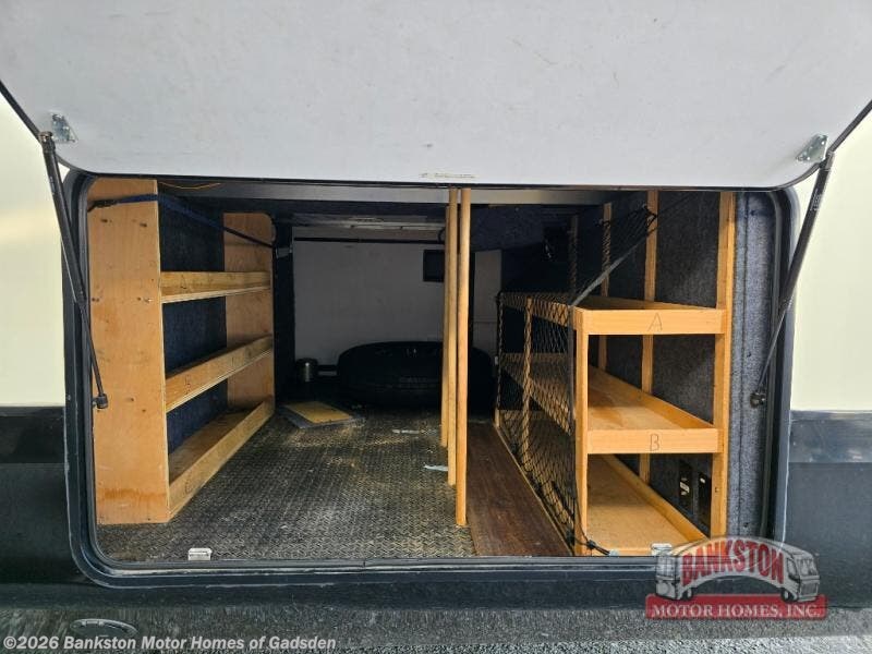 2017 North Point 315RLTS by Jayco from Bankston Motor Homes of Gadsden in Attalla, Alabama