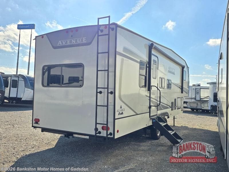 Used 2024 Alliance RV Avenue All-Access 28BH available in Attalla, Alabama
