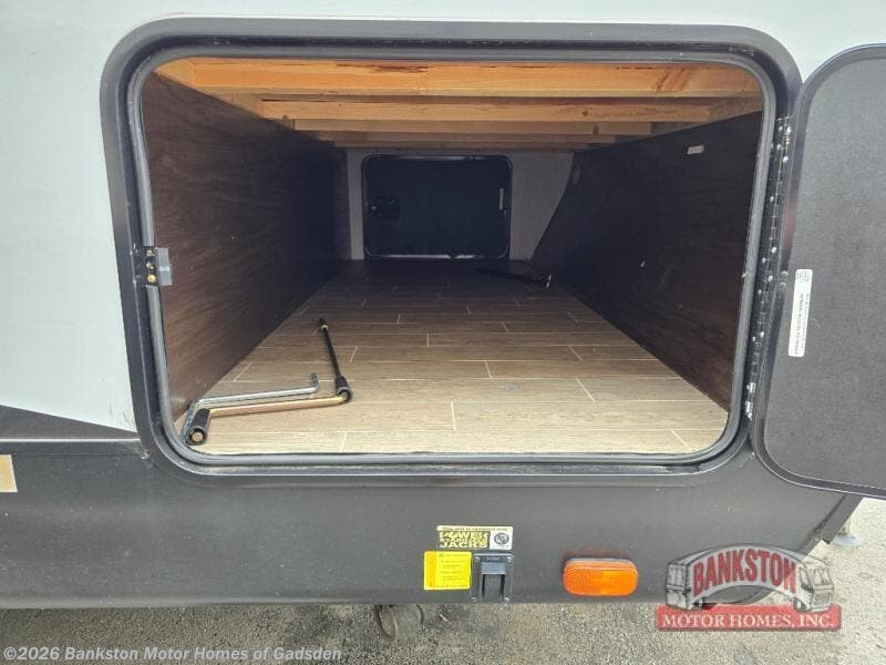 2020 Cherokee Alpha Wolf 26RL-L by Forest River from Bankston Motor Homes of Gadsden in Attalla, Alabama