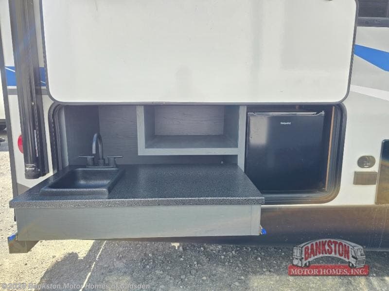 Used 2022 Keystone Premier Ultra Lite 29RKPR available in Attalla, Alabama