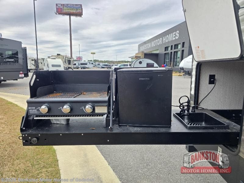 Used 2022 Palomino Puma 32BH2B available in Attalla, Alabama