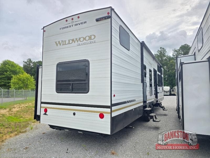 2026 Forest River Wildwood Lodge 40FKP - New Destination Trailer For Sale by Bankston Motor Homes of Gadsden in Attalla, Alabama
