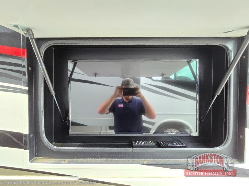 2014 Cross Country 360 DL by Coachmen from Bankston Motor Homes of Gadsden in Attalla, Alabama