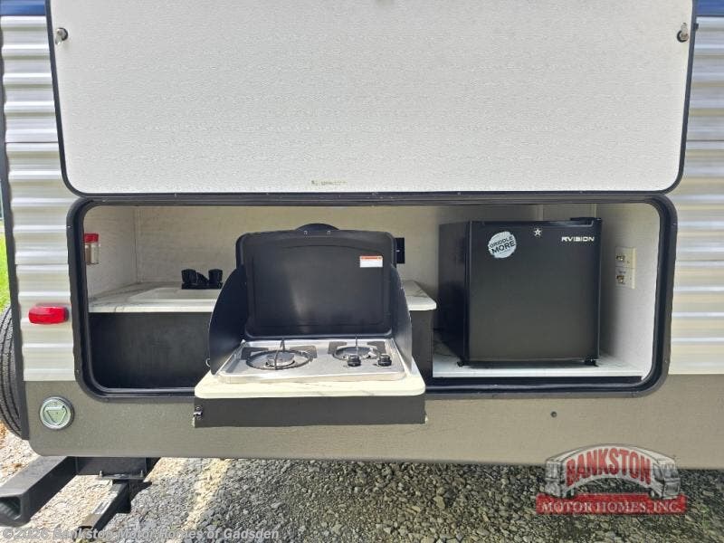 Used 2022 Prime Time Avenger 27DBS available in Attalla, Alabama