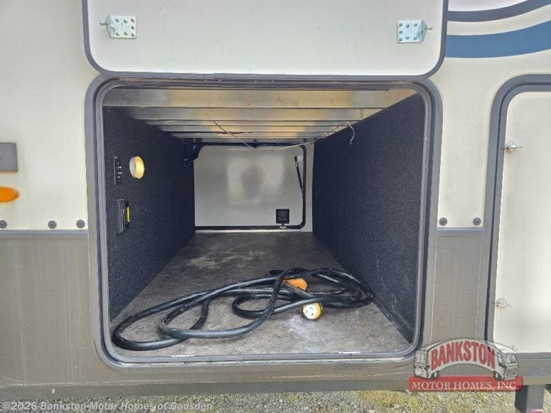 2023 Montana High Country 335BH by Keystone from Bankston Motor Homes of Gadsden in Attalla, Alabama