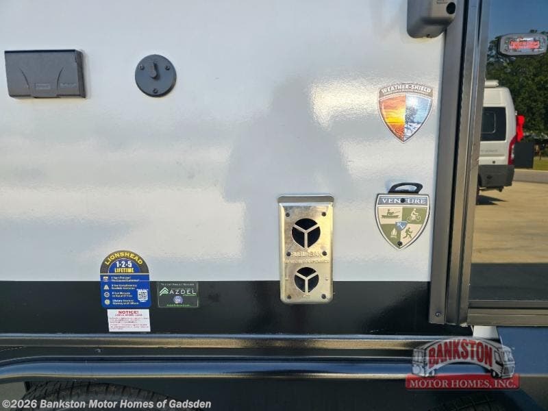 2027 Stratus SR231VRK by Venture RV from Bankston Motor Homes of Gadsden in Attalla, Alabama