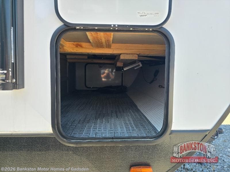 2024 Wildwood 31KQBTSX by Forest River from Bankston Motor Homes of Gadsden in Attalla, Alabama