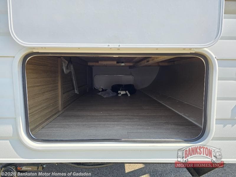 2027 Wildwood X-Lite 273QBXL by Forest River from Bankston Motor Homes of Gadsden in Attalla, Alabama
