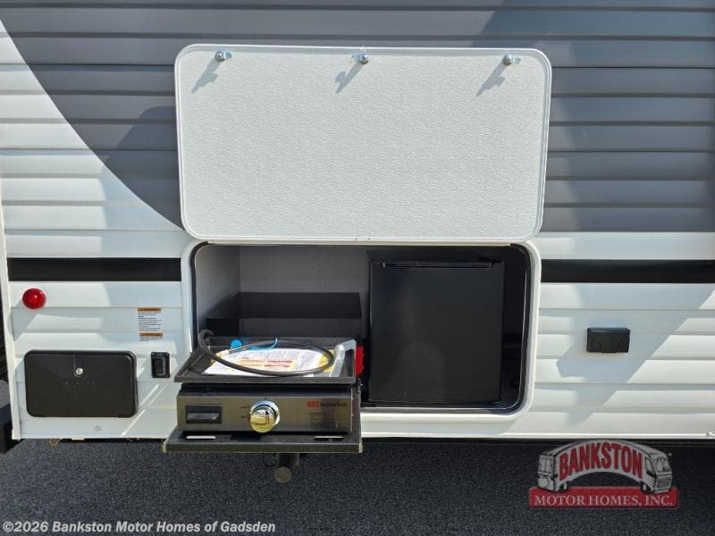 New 2027 Forest River Wildwood X-Lite 273QBXL available in Attalla, Alabama