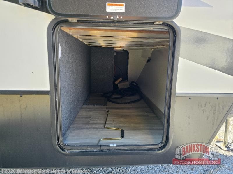 2022 Voyage 2427RB by Winnebago from Bankston Motor Homes of Gadsden in Attalla, Alabama