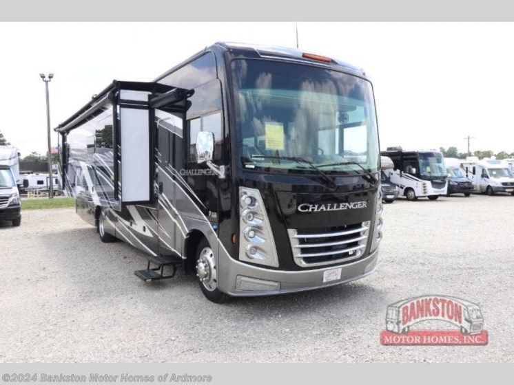 New 2022 Thor Motor Coach Challenger 35MQ available in Ardmore, Tennessee