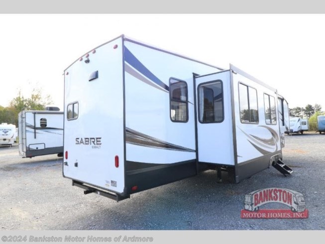 2022 Sabre 37FBT by Forest River from Bankston Motor Homes of Ardmore in Ardmore, Tennessee