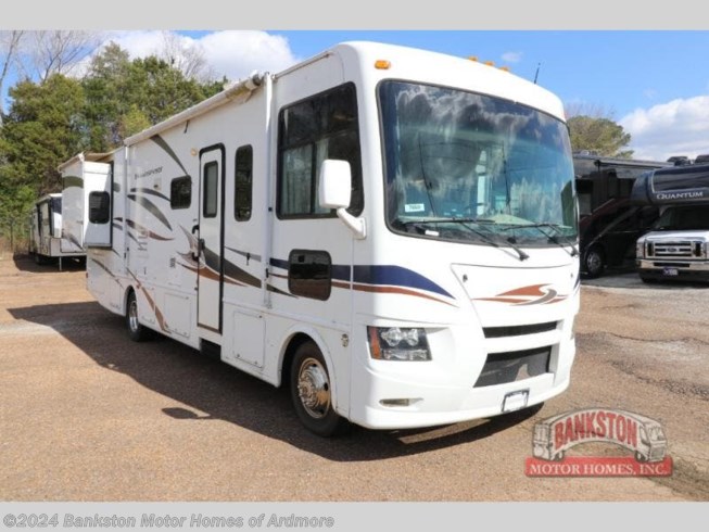 Used 2014 Thor Motor Coach Windsport 32A available in Ardmore, Tennessee