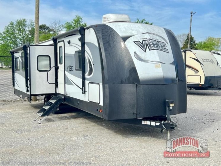 Used 2019 Forest River Vibe 288RLS available in Ardmore, Tennessee