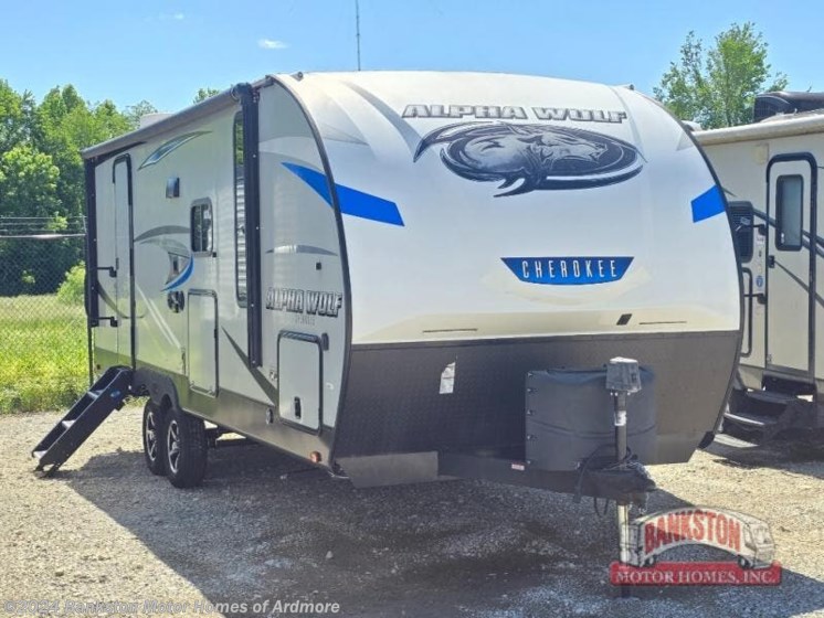 Used 2020 Forest River Cherokee Alpha Wolf 22SW-L available in Ardmore, Tennessee