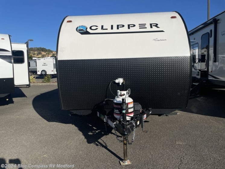 Used 2023 Coachmen Clipper Ultra-Lite 182DBU available in Medford, Oregon