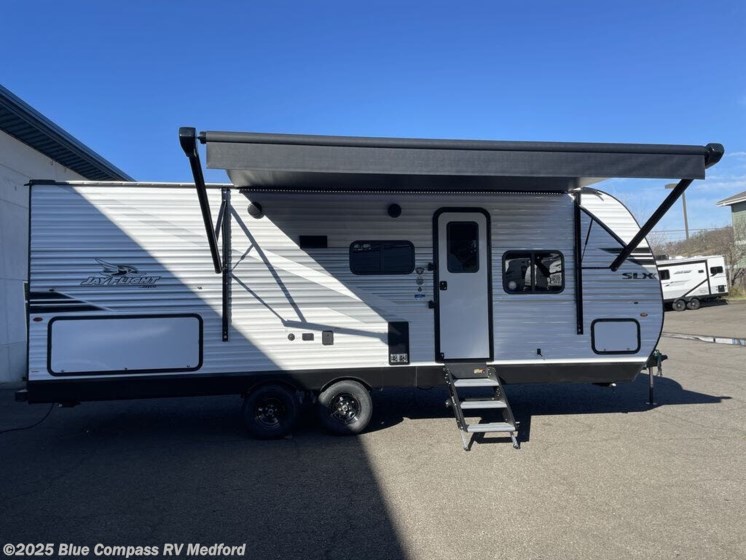 New 2025 Jayco Jay Flight SLX 235MBHW available in Medford, Oregon