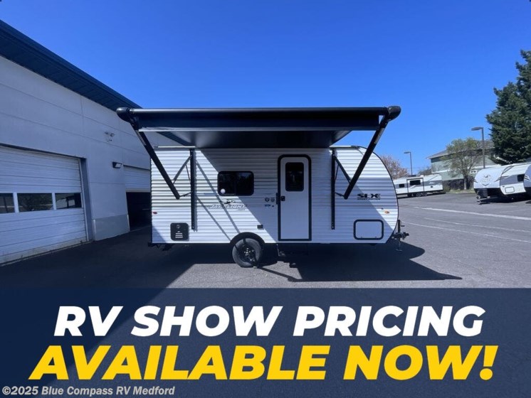 New 2025 Jayco Jay Flight SLX 170FQW available in Medford, Oregon