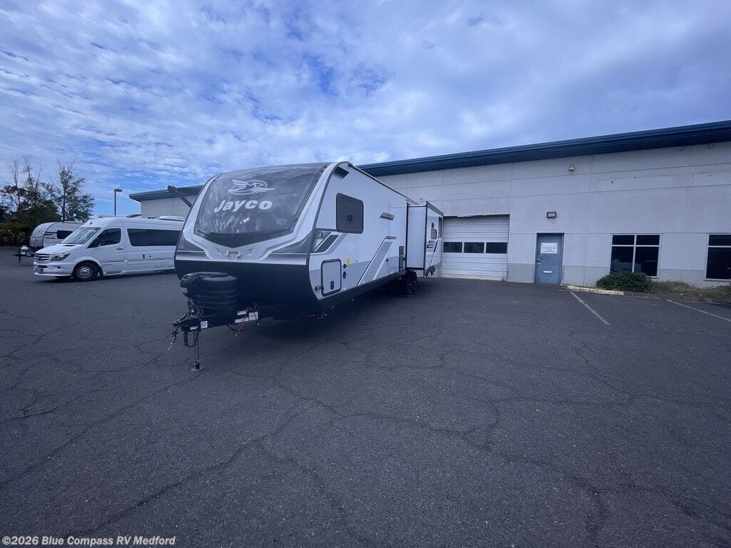 2025 Jay Feather 32RL by Jayco from Blue Compass RV Medford in Medford, Oregon