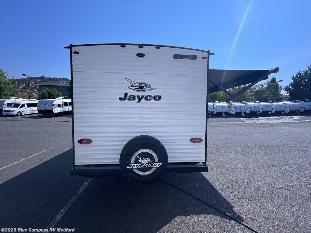 New 2026 Jayco Jay Flight SLX 175FQW available in Medford, Oregon