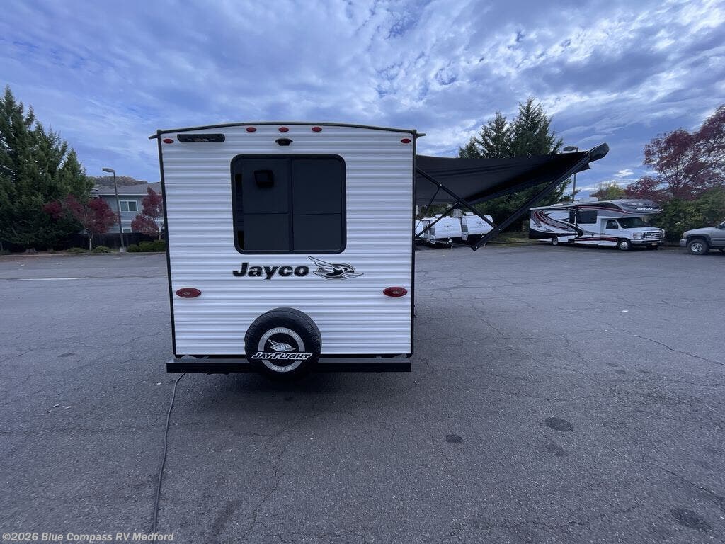 New 2026 Jayco Jay Flight SLX 210QBW available in Medford, Oregon
