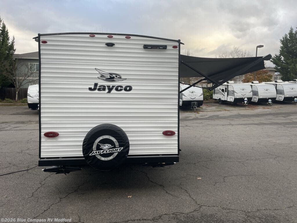 New 2026 Jayco Jay Flight SLX 175FQW available in Medford, Oregon