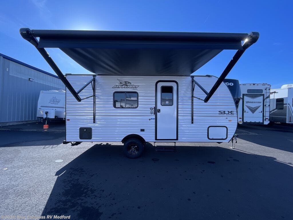 New 2025 Jayco Jay Flight SLX 170FQW available in Medford, Oregon