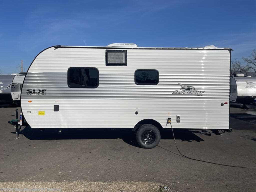 2025 Jayco Jay Flight SLX 170FQW - New Travel Trailer For Sale by Blue Compass RV Medford in Medford, Oregon