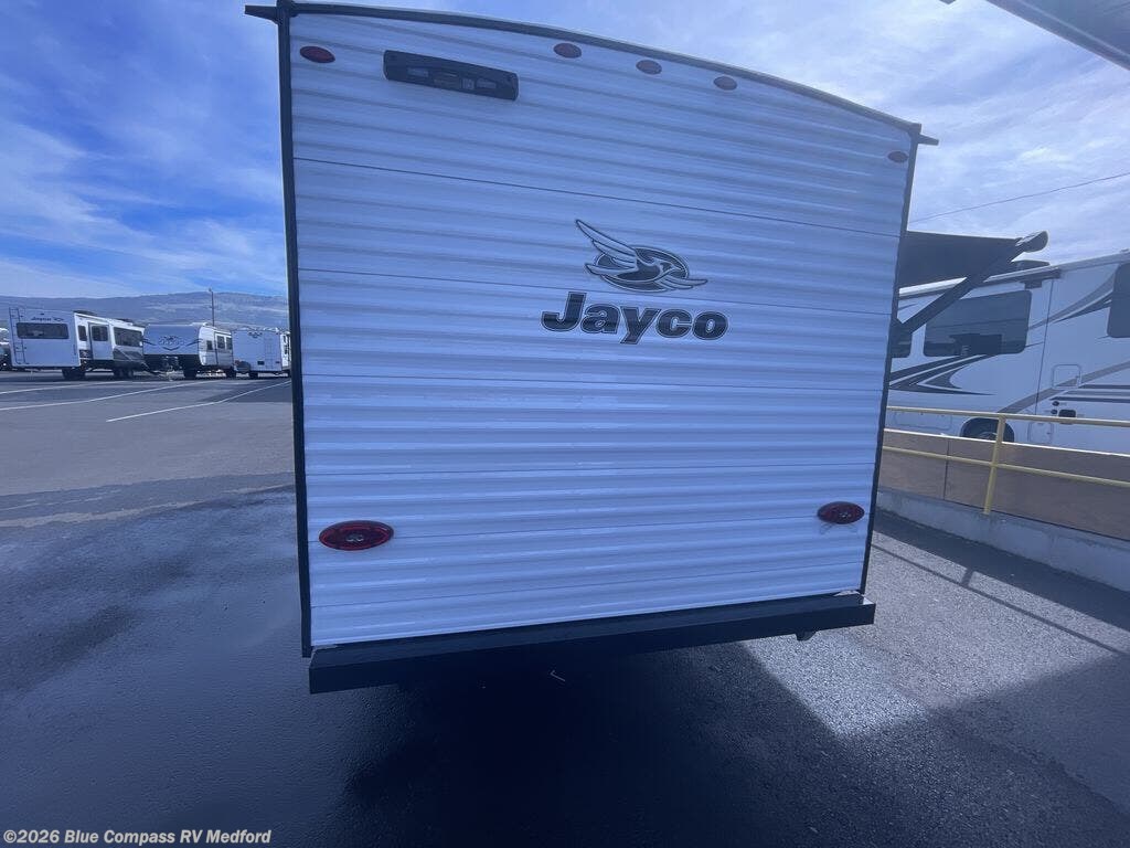 New 2026 Jayco Jay Flight SLX 170BHW available in Medford, Oregon