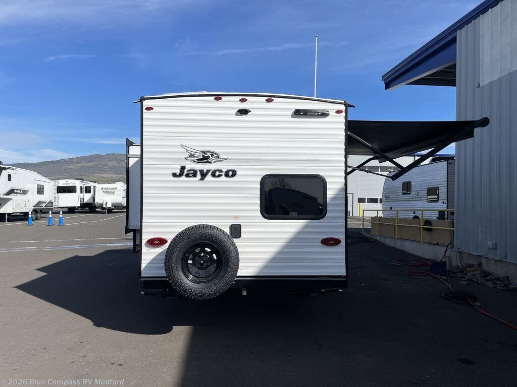 New 2026 Jayco Jay Flight SLX 197MBW available in Medford, Oregon