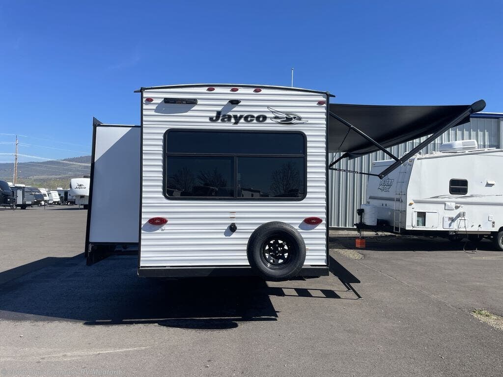 New 2026 Jayco Jay Flight SLX 262RLSW available in Medford, Oregon